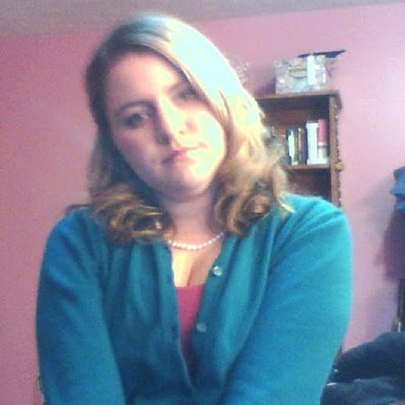 Meet your Posher, Lizzie - Picture 1 of 1